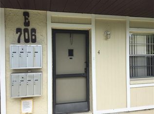 706 Green Valley Rd APT E4, Palm Harbor, FL 34683