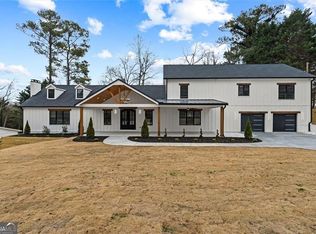 11505 Elkins Rd, Roswell, GA 30076