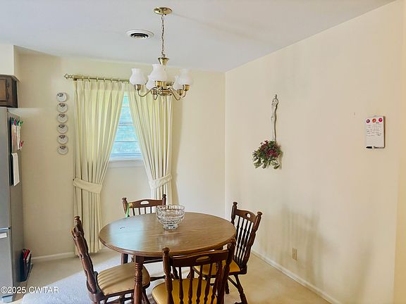 3rd image of 18 Charlotte Dr
