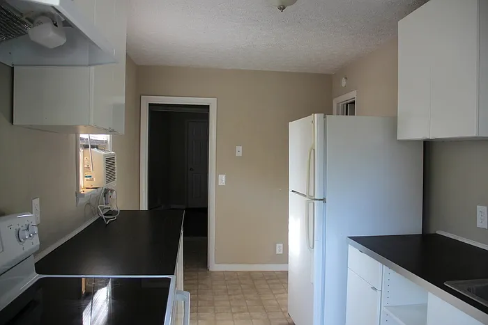 1200 Chester Ave #A — Photo 11
