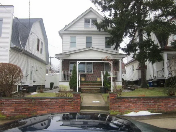 151-40 12th Rd, Whitestone, NY 11357