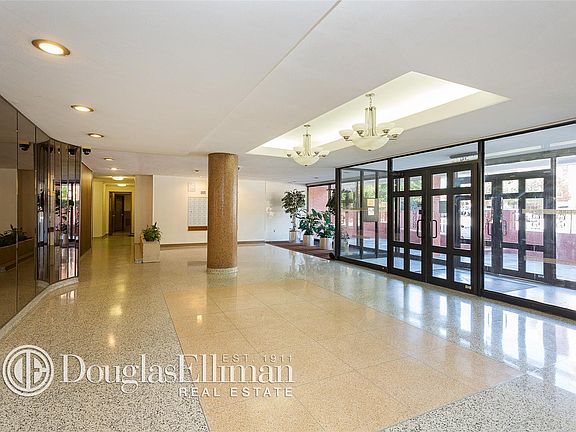 3rd image of 6601 Burns St #1D