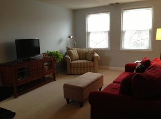 4504 36th St S APT B2, Arlington, VA 22206