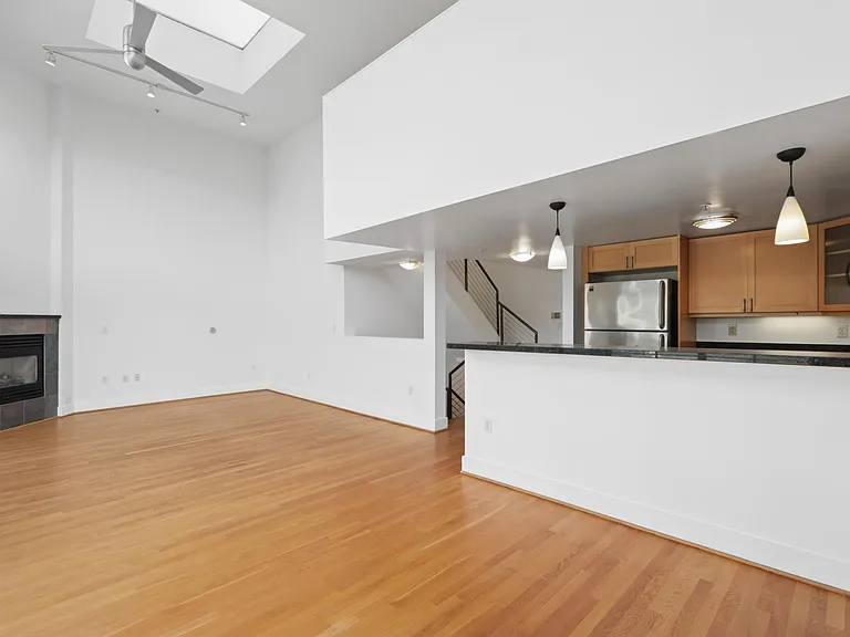 460 Natoma St #12 — Photo 14