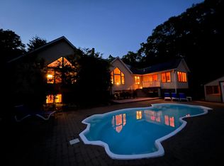 165 Stickles Ter, Kingston, NY 12401