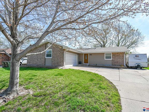 2nd image of 4820 Canterbury Ln