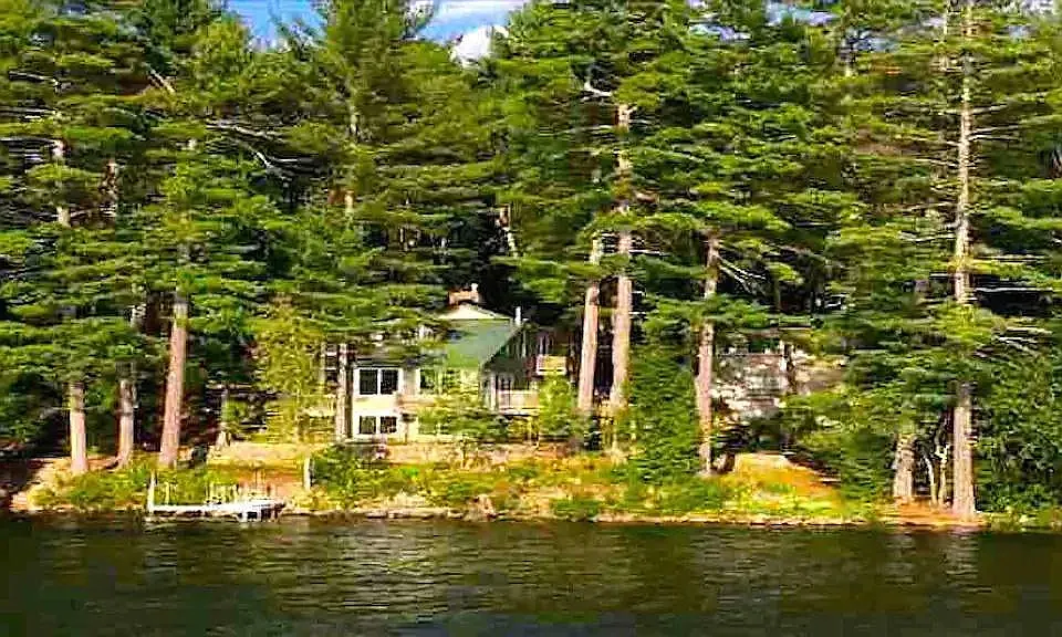 532 Brackett Rd — Photo 2