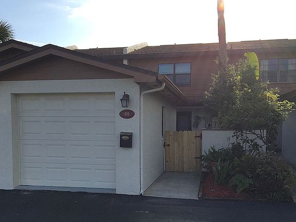 3rd image of 109 Kristi Dr