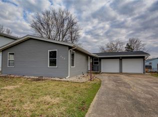 173 Bretton Ct, Decatur, IL 62521