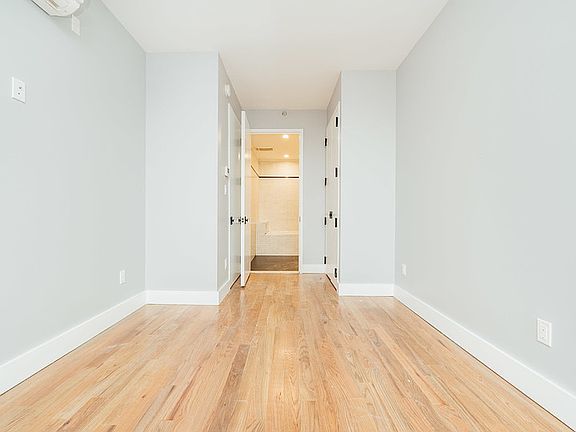 5th image of 115 Stanwix St #748
