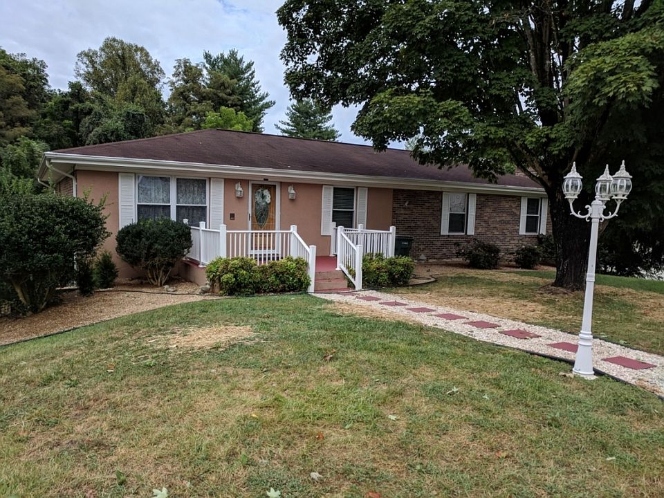 1st image of 1208 Tanglewood Dr