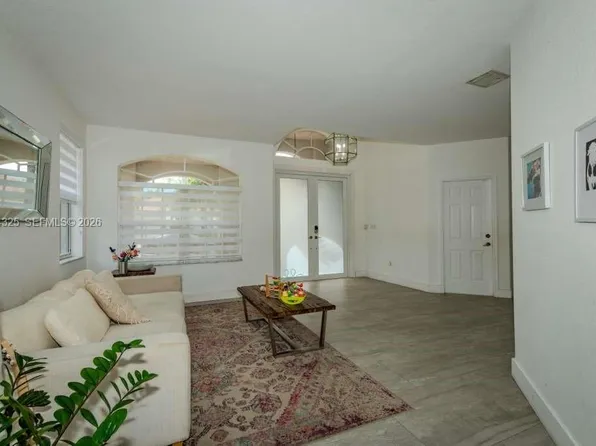 8526 NW 110th Pl, Miami, FL