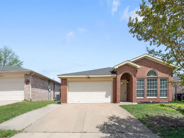 7953 Gardengate Ln, Fort Worth, TX 76137