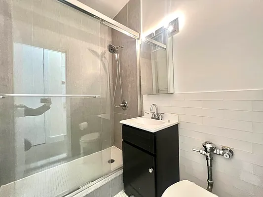 Rented by Nolita Group | media 10