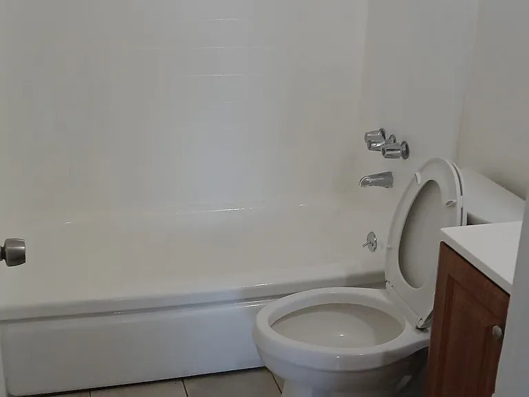 1621 Nobili Ave #6 — Photo 4