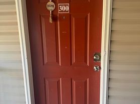 2500 Friedland Pl