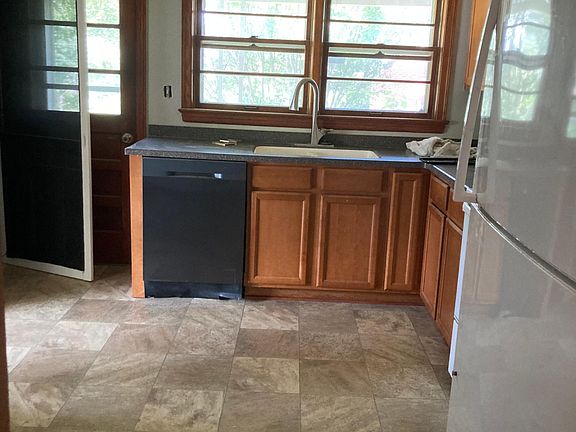 4th image of 3402 Manassas Dr