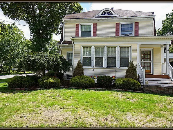 27 Bloomingdale Ave, Akron, NY 14001