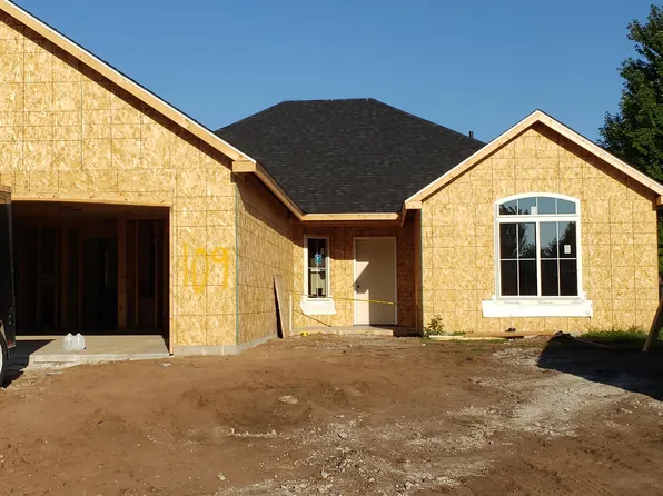 109 Weeping Willow Cir, Waite Park, MN 56387