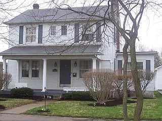 716 E 5th Ave photo 1