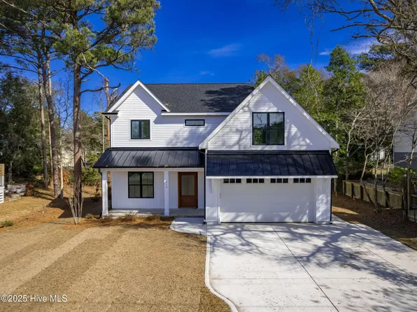 414 Holly Street, Emerald Isle, NC 28594