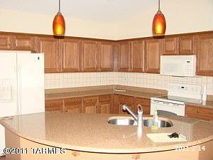 1st image of 1927 N Oak Hill Ln