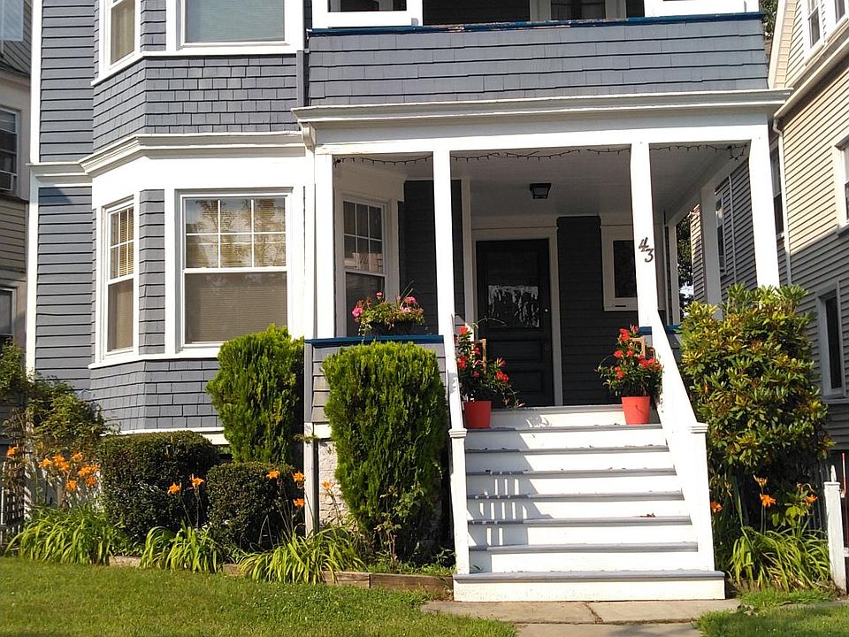 1st image of 43 Montague Pl #2