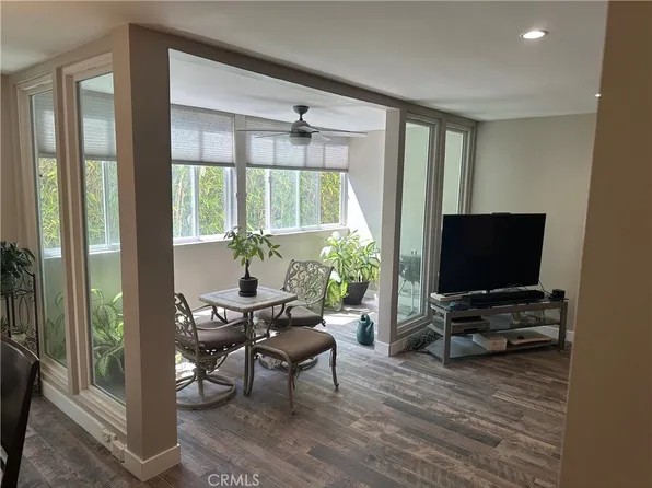 5339 Newcastle Ave Unit 108, Encino, CA 91316