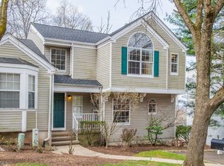 354 Wren Ln, Bedminster, NJ 07921