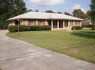 2732 Skyland Dr, Snellville, GA