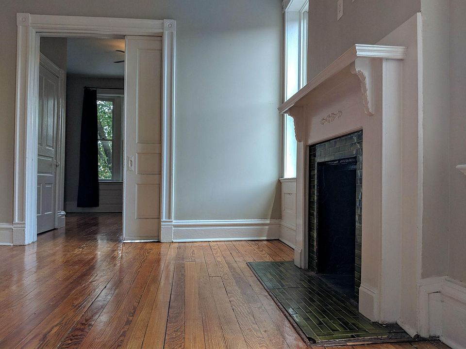 1st image of 3200 Cherokee St #2F