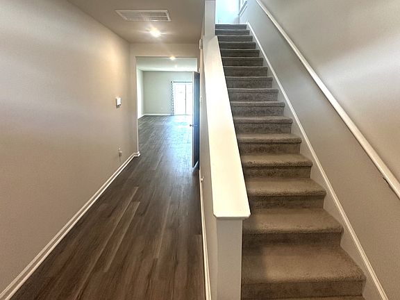 2nd image of 514 Hogwart Ln