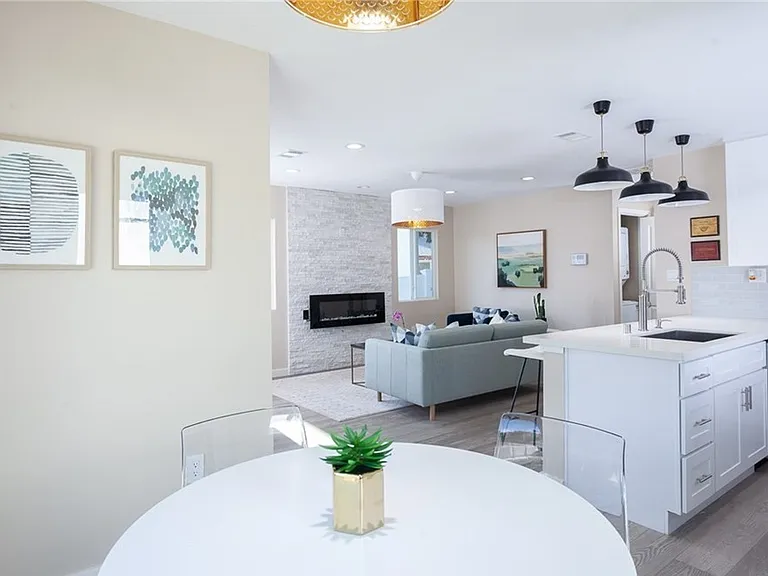 1307 Silver Lake Blvd — Photo 7