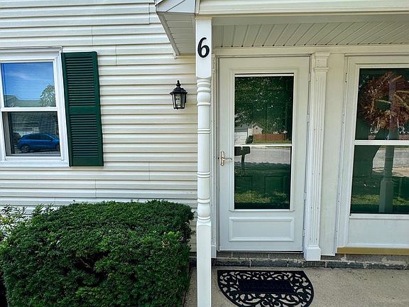 5th image of 6 Natalie Ln