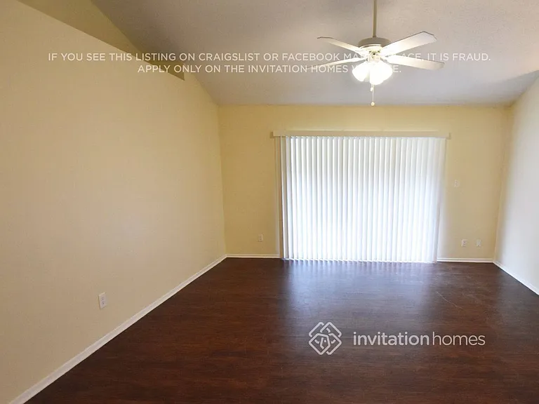 7341 Crooked Lake Cir — Photo 2
