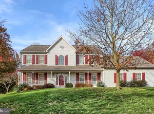 79 Crimson Ln, Elizabethtown, PA 17022