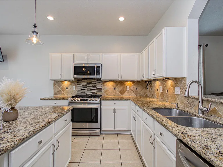 24135 Pinecreek Point — Photo 10