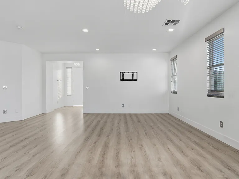 108 Milicity Rd — Photo 15