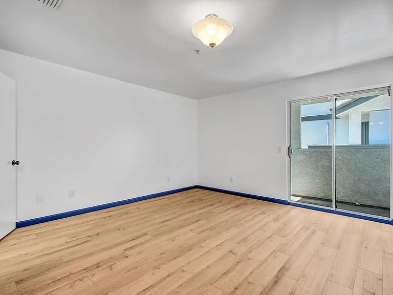 217 E Commonwealth Ave #F — Photo 9