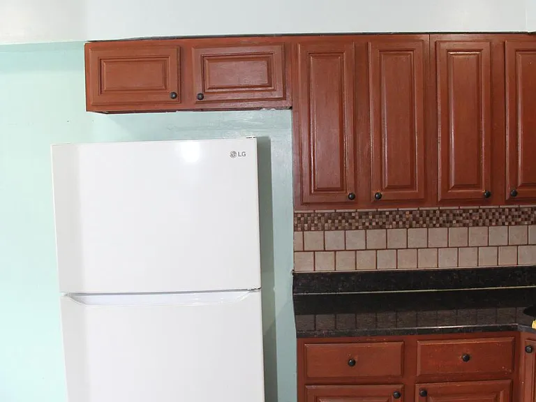 4983 Whitaker Ave — Photo 5
