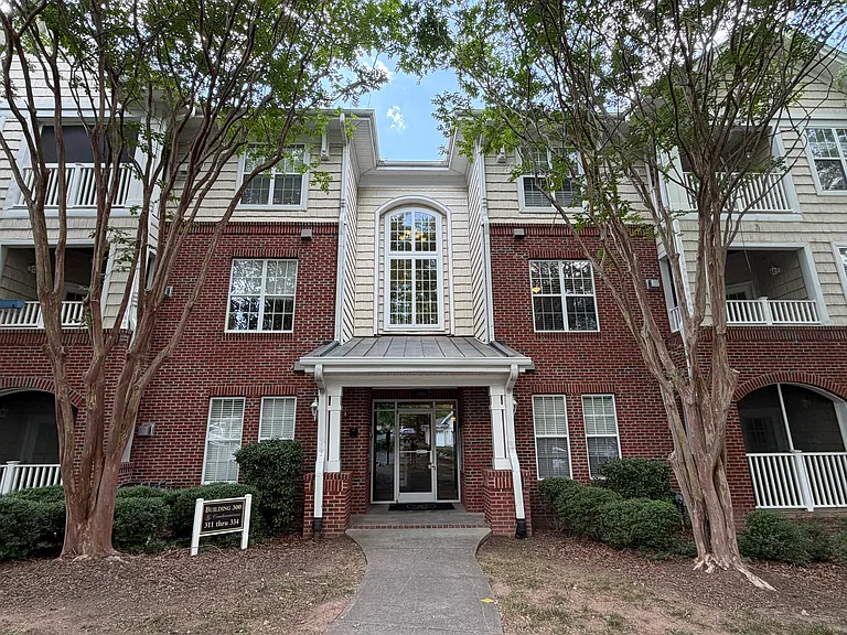 312 Providence Glen Dr #312 — Photo 1