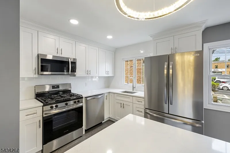 83 Grant Ave #1