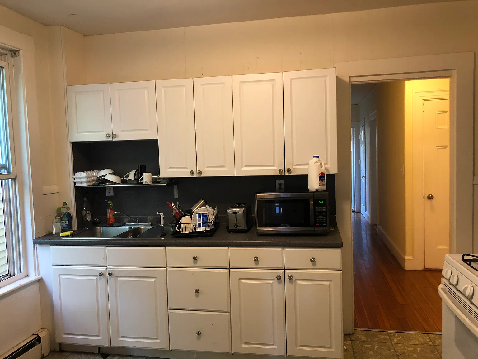 4 bed, 1300 sqft, $850 — Photo 4
