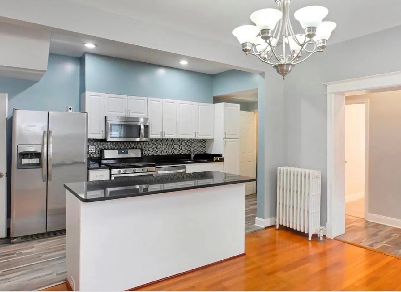 Charming NW DC 4 Bed/4Bath Townhome with Finished Basement & Parking — Photo 3