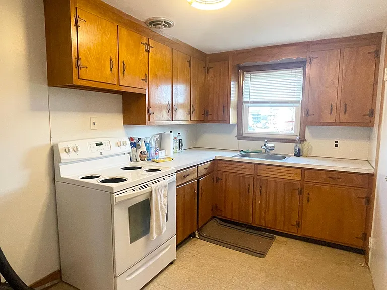 55 Kendall St #6 — Photo 6