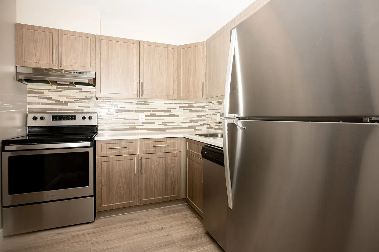 Polo Club Apartments — Photo 4