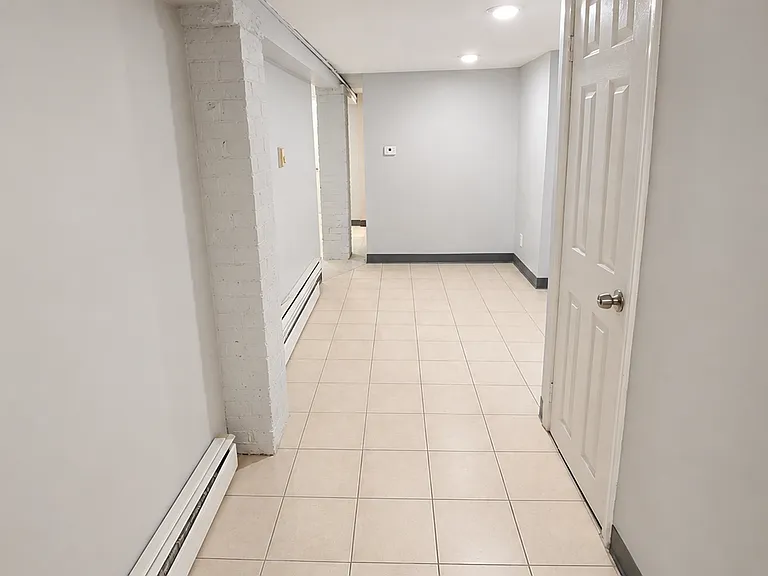168 Woodlawn Ave #1 — Photo 9