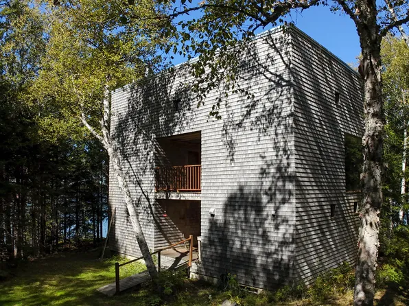 85 E Side Road, Machiasport, ME 04655