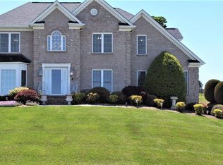4748 Harbor Dr, Morristown, TN 37814