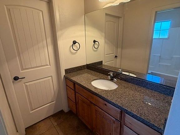 5th image of 370 W Buena Vis #194